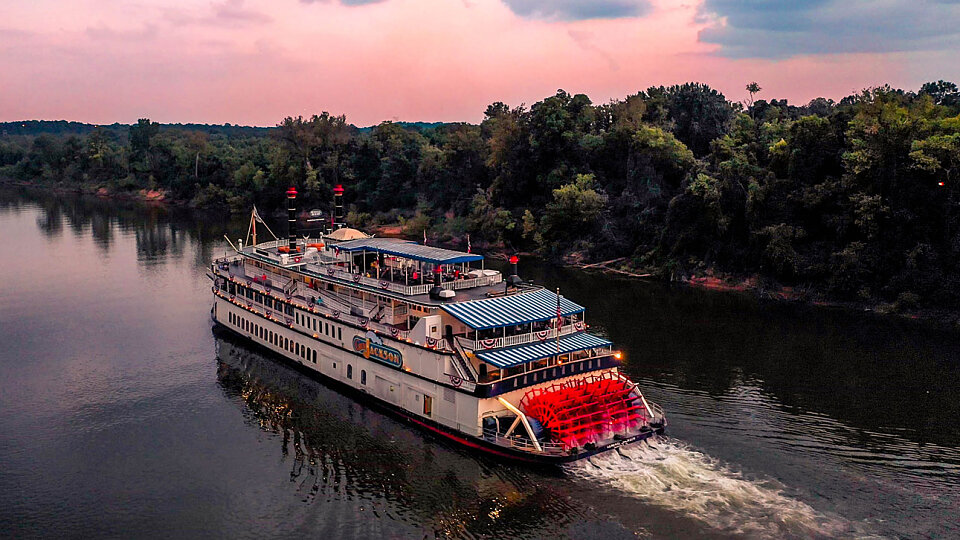 showboat on the river